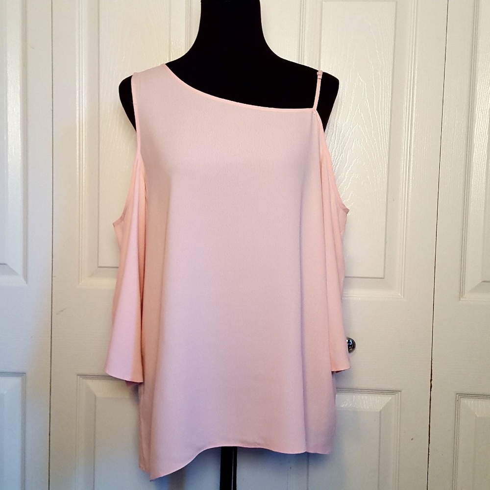 1. State Rayon Asymmetrical Cold Shoulder Top - Picture 2 of 8